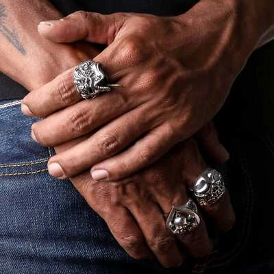 Anello da uomo in argento sterling con teschio di pirata - Immagine 1 di 4