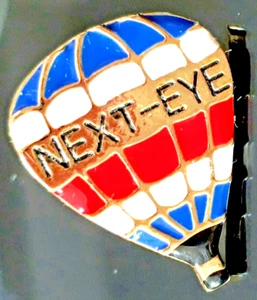 Pin Badge, Hot Air Balloon Pin Badge ( details unknown ) Vintage Good Condition - Picture 1 of 3