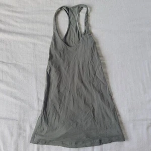 Tank top da donna grigio Lululemon taglia M yoga Athleisure abbigliamento palestra allenamento - Foto 1 di 4