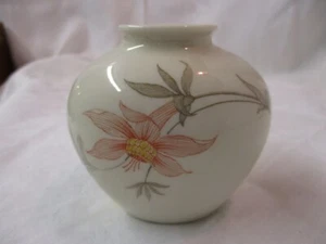 Vintage Bavaria Germany Johann Haviland Porcelain vase pink olive Flowers - Picture 1 of 4