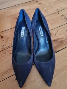 dune navy heels