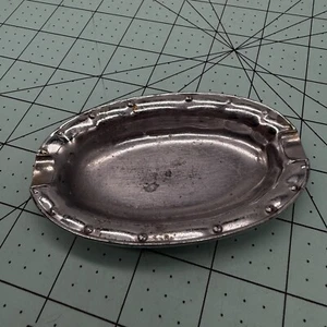 Vintage Metal Oval Ashtray - Picture 1 of 7