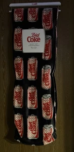 DIET COKE COCA COLA Samt Weich Überwurf Decke 60x70 Schwarz Neu mit Etikett Soda Dose - Bild 1 von 3