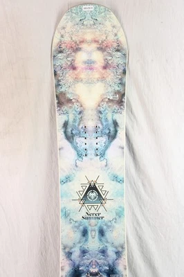 Snowboard para mujer 18-19 Never Summer Infinity usado 145 cm #082199 Foto 1 de 4