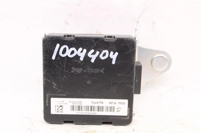 MÓDULO DE CONTROL ORDENADOR ONSTAR Pontiac Vibe 2009 09 2010 10 88975732 1004404 Foto 1 de 4