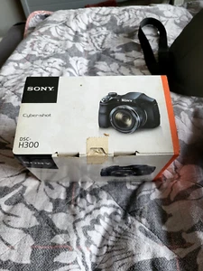 Sony Cybershot DSC H300 20.1 MP Digital Camera Great Condition Perfect First Cam - Picture 1 of 1