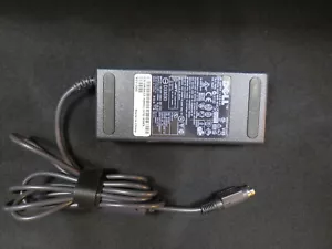 Dell ADP-90FB 0R0423 90W AC , 20V Adapter - Picture 1 of 3