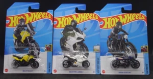 Hot Wheels Treasure Hunt Ducati 1199 Panigale DesertX Honda CB750 Cafe bundle - Picture 1 of 4