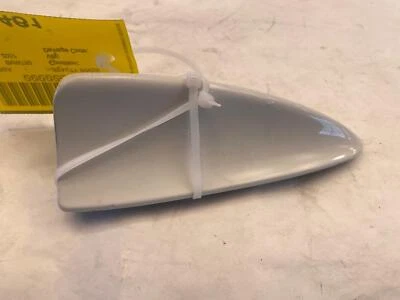 BMW SERIE 750 2006-2008 techo superior aleta de tiburón radio antena mástil cubierta embellecedor blanco Foto 1 de 4