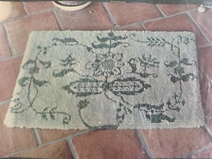 Tina of California Latch Hook Rug Pattern GREEN ONION 24" X 36" - Picture 1 of 3