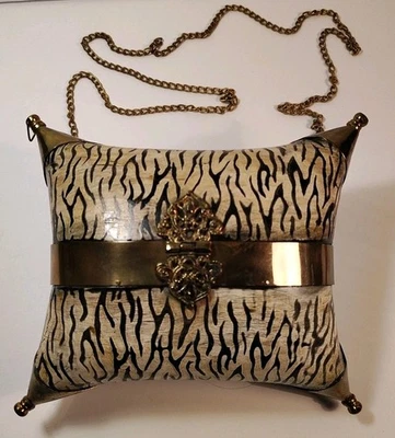 Bolso Cartera Almohada Estampado Animal Latón/Cobre Vintage o Antiguo con Cadena, Forrado Foto 1 de 4