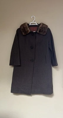 复古国际女士服装工人联盟 ILGWU 羊毛大衣毛皮领 — 第 1/4 张图片