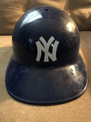 Винтажная копия полноразмерного шлема New York Yankees сделано в 1969 году - Изображение 1 из 4