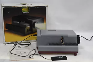 Liesegang 2000 AF 35mm Film Slide Projector Autofocus with Cord Remote & Box - Picture 1 of 10