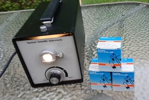 Reichert Scientific Instruments Microscope Light MODEL 1177 with 3 extra Lamp - Picture 1 of 4
