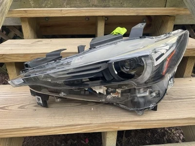 Faro Mazda CX-5 2017 2021 OEM LADO DEL CONDUCTOR IZQUIERDO LED CON KB8B adaptativo 51 040 Foto 1 de 4