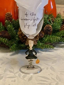 Sandra Magsamen "If The Broom Fits Fly It" Kunststoff Weinkelch HALLOWEEN 🎃 - Bild 1 von 4