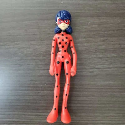 Figura de acción articulada Lady Bug 2015 de 5,5 pulgadas Zag muñeca milagrosa Ladybug Foto 1 de 4