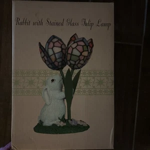 Hase Tischlampe mit Buntglas Tulpen Licht Osterhase - Bild 1 von 3
