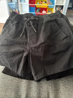 3 pares de pantalones cortos para niños talla 28-30 negros y camuflados multi marca Foto 1 de 4