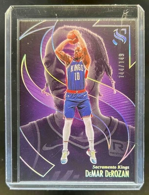 2024-25 Panini Silhouette DeMar DeRozan голографическое серебро No144/149 Kings - Изображение 1 из 2