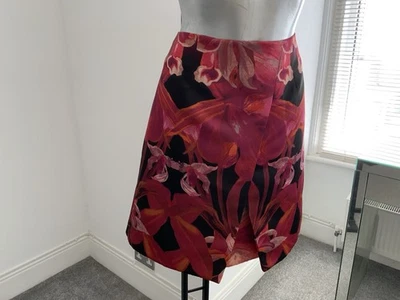 TED BAKER SKIRT UK 10 JUNGLE ORCHID PRINT  MAROON Size 2 NEW WITH TAGS RRP £129- - Image 1 of 4