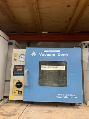 Horno de vacío Mti Foto 1 de 2