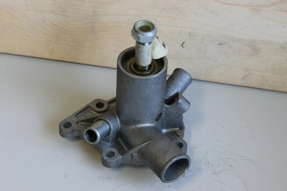 Water Pump Peugeot 304-305 Cod. 10095=120119-120129-120240 - Image 1 of 1