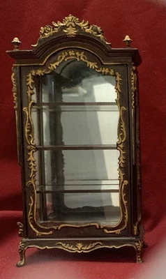 复古 Bespaq娃娃屋小型家具展示柜5架门金色装饰 — 第 1/4 张图片