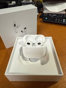 Apple 3RD Generation Bluetooth Headsets Right Left+ Wireless Charging Box*US - Photo 1 sur 3