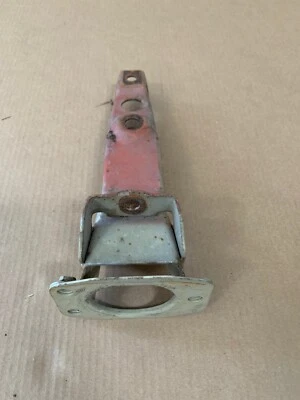 丰田 Celica RA29 RA24 前保险杠支架 76 77 1976 1977 USDM 发球杆左侧 — 第 1/4 张图片