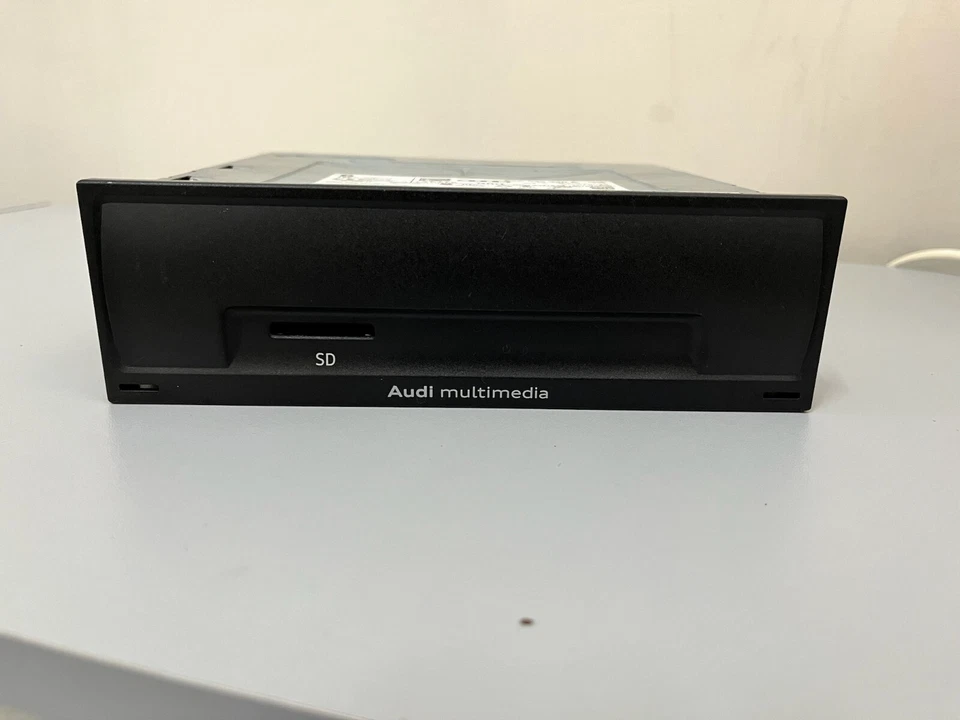 AUDI Q3 F3 Music Navi lettore CD radio unità principale 83A035840A - Immagine 1 di 4