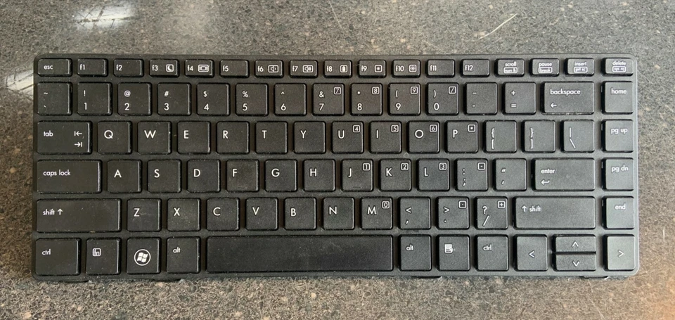 Сменная клавиатура для ноутбука 683834-001 - Изображение 1 из 1