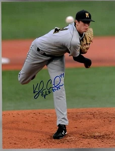 Kyle Gibson Minnesota Twins Autographed 11x14  Photo LOM COA (PH4634) - Picture 1 of 2