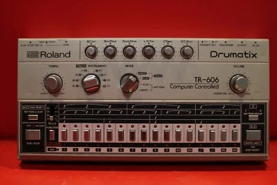 Batería de colección Roland TR-606 Drumatix controlada por computadora U2063 231102 Foto 1 de 4