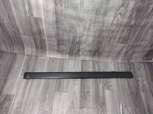 Chevy GMC OEM 2002-2009 Trailblazer Envoy Rear Passenger RH Outer Window Sweeper - Picture 1 of 9