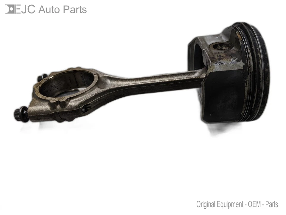 Piston and Connecting Rod Standard For 11-15 Jeep Patriot  2.4 - Image 1 of 4