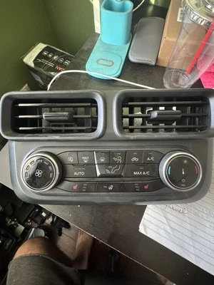 Ford Maverick 2022-2024 temperatura climática aire acondicionado calentador panel de control OEM Foto 1 de 3