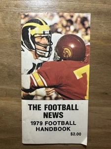1979 The Football News Handbook - 35 Pages - EX - Picture 1 of 3