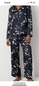 Stunning BNWT M&S Rosie Autograph Navy blue floral collared satin pyjamas - Picture 1 of 13