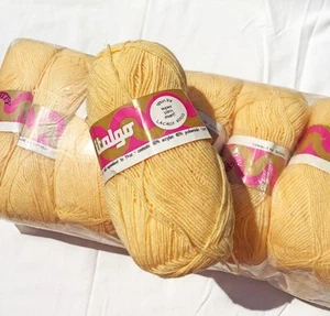 Vintage Vitalgo Yarn 1-2/3 oz Skein Sparkling Golden Yellow Pritty Super Yarn M - Picture 1 of 3