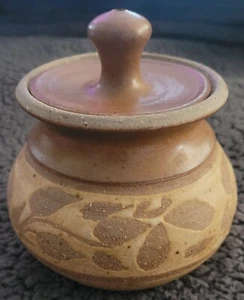 Magnolia Pottery Co. Stamped Jar With Lid Small Clay Container/Pot - Picture 1 of 11