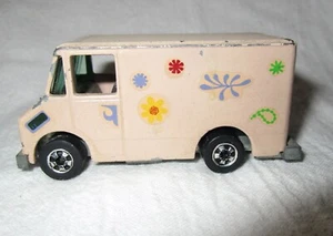 1976 HOT WHEELS MATTEL FLOWER POWER HIPPIE VAN LIGHT PINK - Picture 1 of 5
