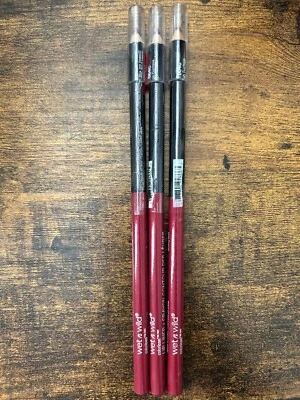 Wet n Wild Color Icon Lip Liner, Fab Fuchsia 664C - 3 Pack - Image 1 of 2