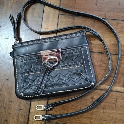 Bandolera occidental convertible de cuero sintético negro Chaps Avery Foto 1 de 4