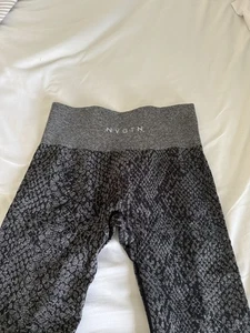 NVGTN Grey Textured Design Full Length Leggings - Picture 1 of 8