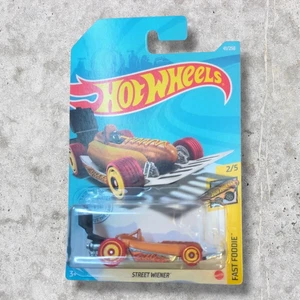 Hotwheels 🔥 2020 Fast Foodie | Street Weiner 2/5 💥 TREASURE HUNT 💥 1:64 - Bild 1 von 6