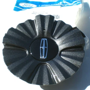 NEW 2017 - 2018 Lincoln MKZ Charcoal Metallic OEM Center Cap P/N HP5C-1A096-BA - Picture 1 of 7