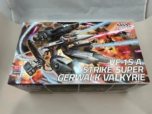 Hasegawa Robotech Macross 26 VF-1S/A Strike / Super Gerwalk Valkyrie 1/72 USA - Picture 1 of 12