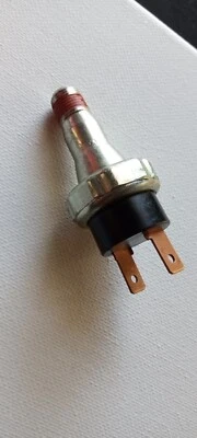 PS126 Oil Pressure Switch For 1976-1992 Buick Chevrolet GMC Oldsmobile Pontiac - Image 1 of 2